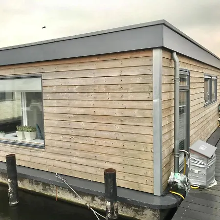 Quiet Waterloft Near Amsterdam And Schiphol Ws17